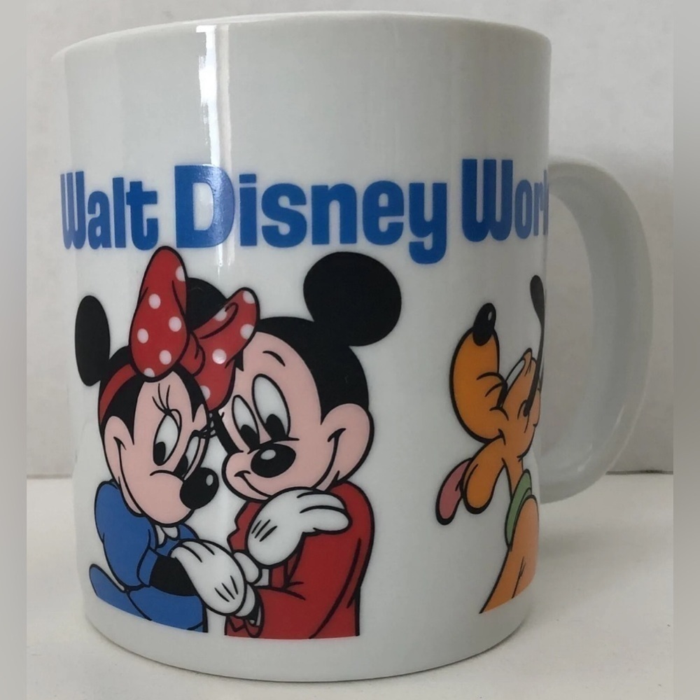 Walt Disney World Souvenir 4.5” Ceramic White Large Mug Cup Goofy Donald Duck